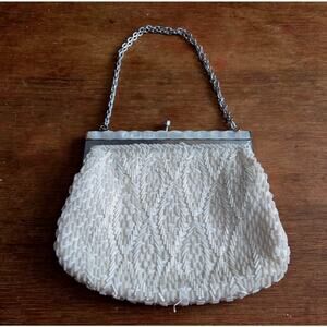 Charming Vintage 1960s White Beaded Metal Frame MOP Handbag Clutch Purse SEE